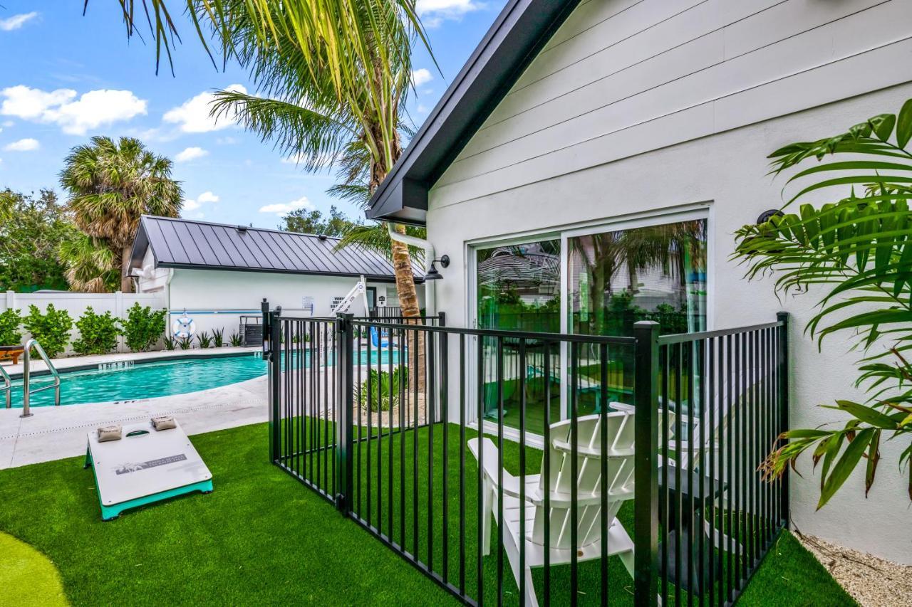 The Retreat At Anna Maria Island Inn Брадентон-Бич Экстерьер фото